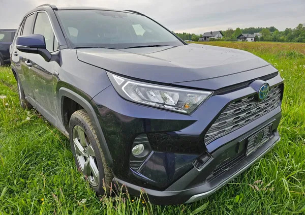 samochody osobowe Toyota RAV4 cena 65700 przebieg: 81000, rok produkcji 2020 z Biała Piska